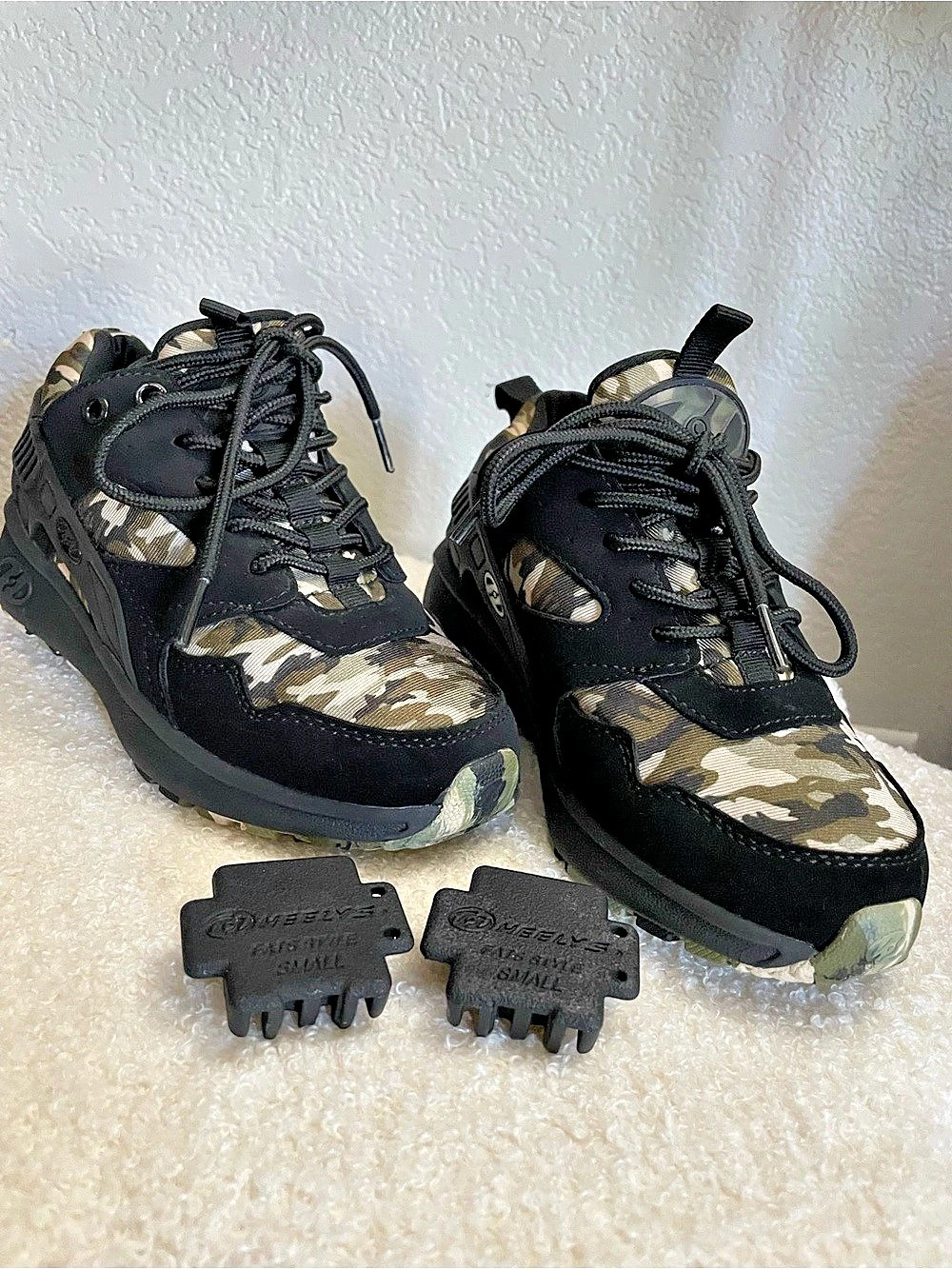 Heelys wheeled sneakers Camo Sneakers Black & Green Kids US 13